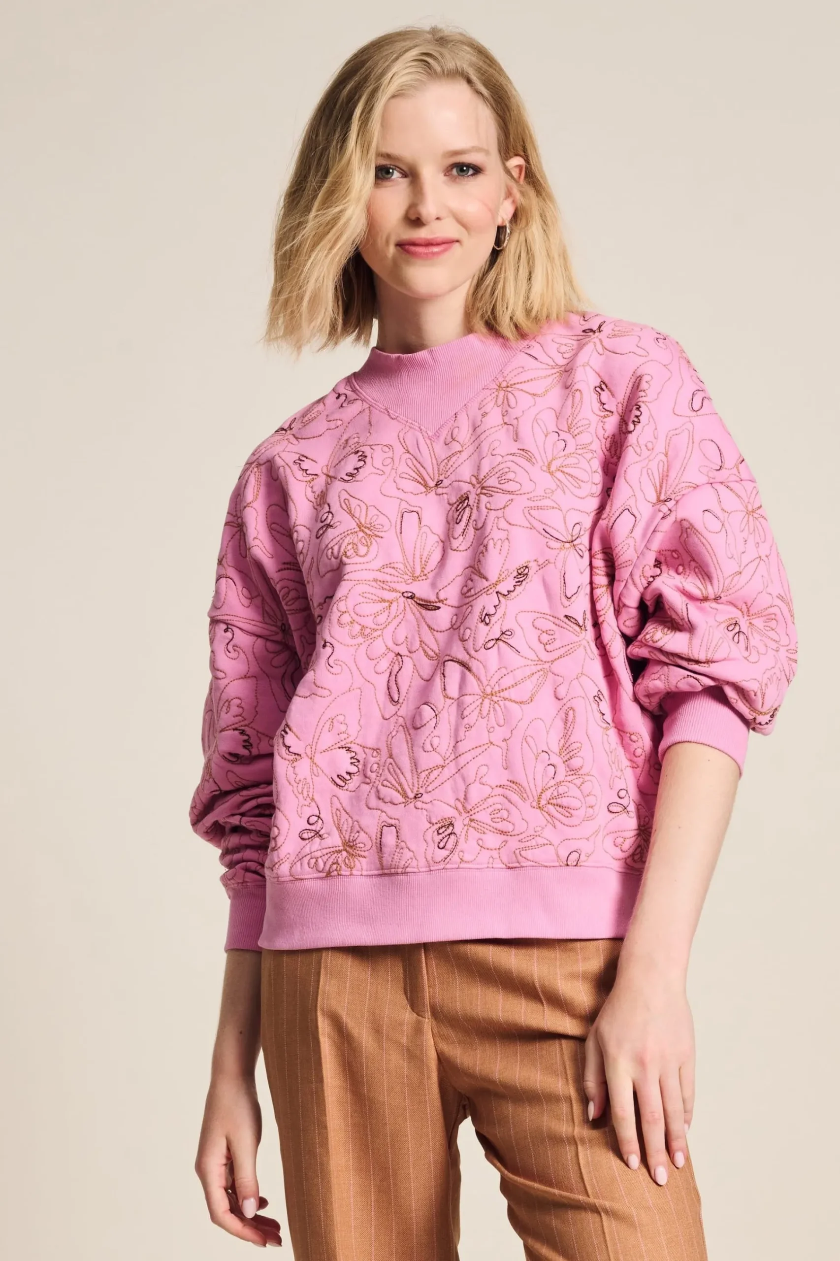 Truien & Vesten>POM Amsterdam SWEATER Butterfly Rose Pink
