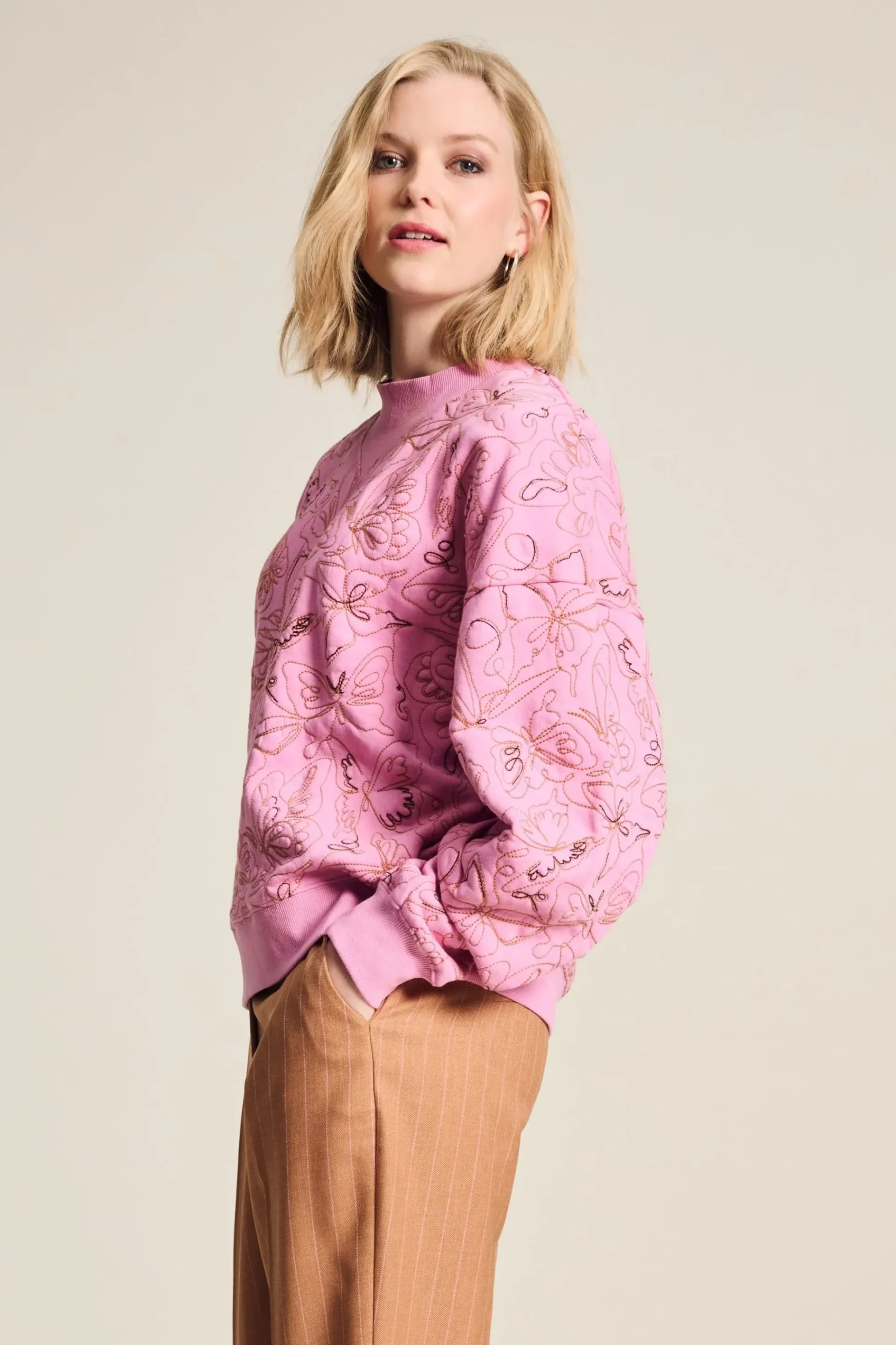 Truien & Vesten>POM Amsterdam SWEATER Butterfly Rose Pink